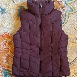 Lands’ End Plum Down Filled Puffer Vest Size XS 2-4